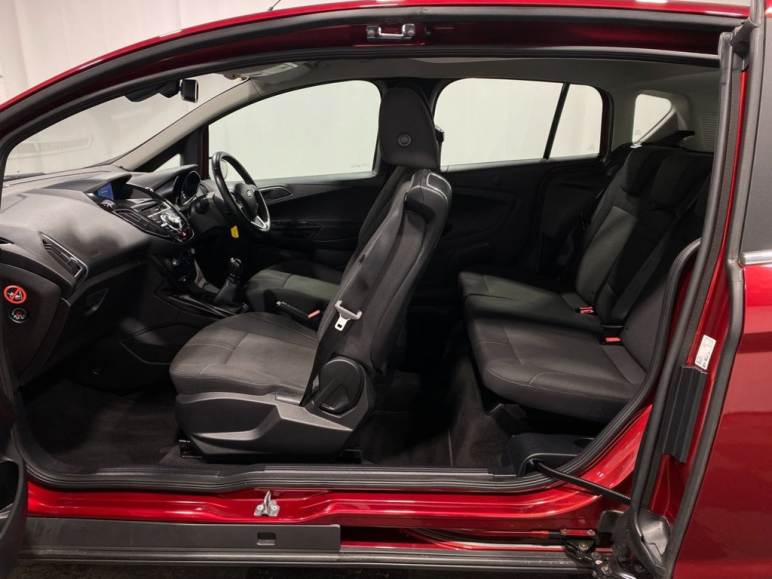 1.0T EcoBoost Titanium Navigator MPV 5dr Petrol Ma