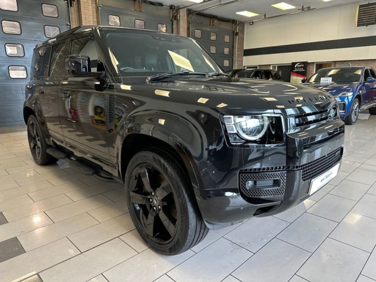 LAND ROVER DEFENDER