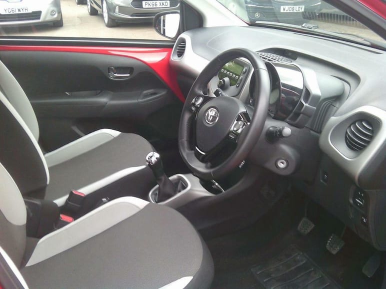 TOYOTA AYGO