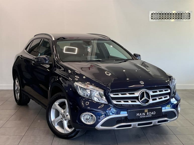 MERCEDES-BENZ GLA