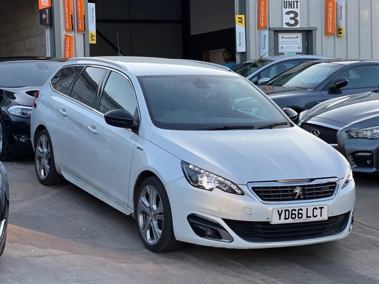 PEUGEOT 308