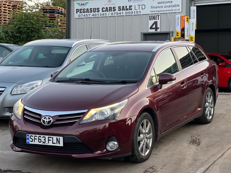 TOYOTA AVENSIS