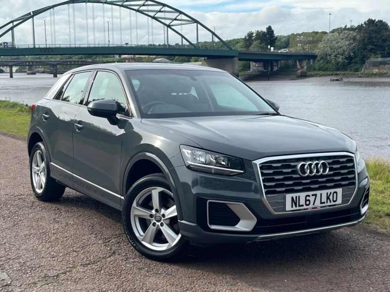 AUDI Q2