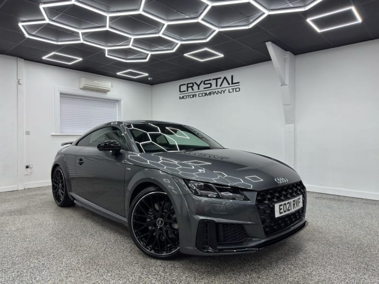 AUDI TT