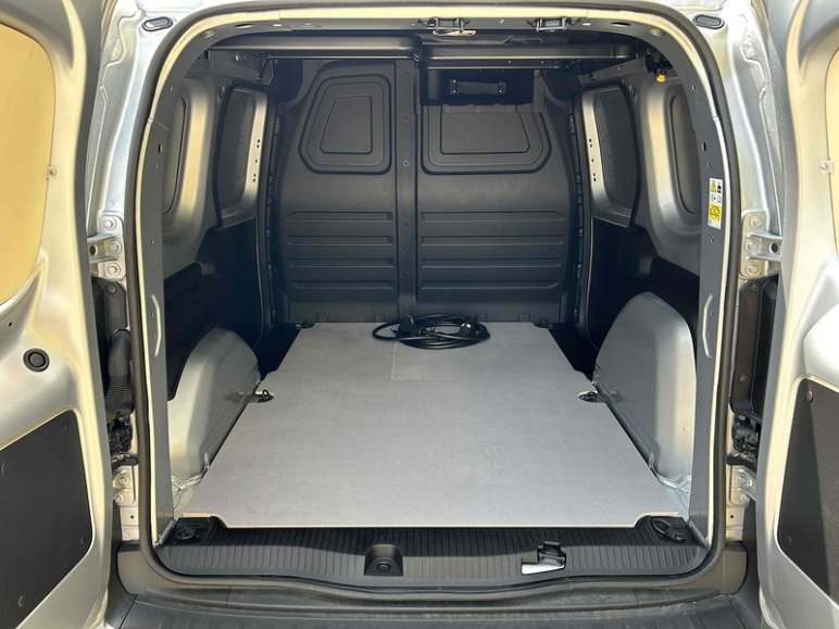 E-Tech ML19 Advance Panel Van 0.0 Automatic Electric