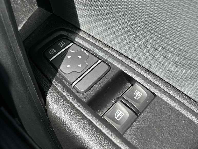 E-Tech ML19 Advance Panel Van 0.0 Automatic Electric