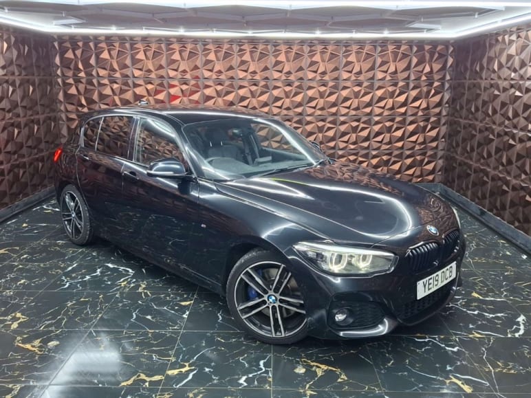 BMW 1 SERIES