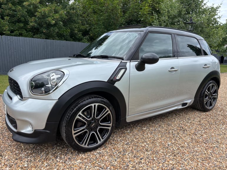 MINI COUNTRYMAN