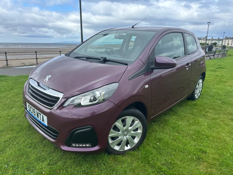 PEUGEOT 108
