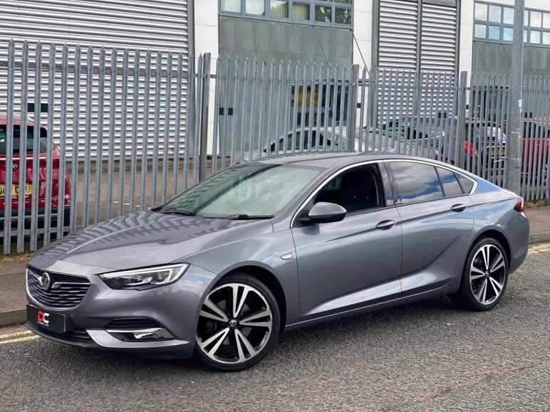 VAUXHALL INSIGNIA