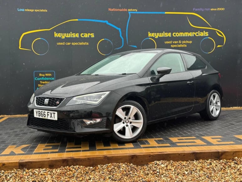 SEAT LEON