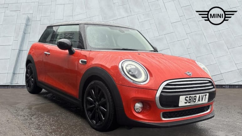 MINI HATCHBACK