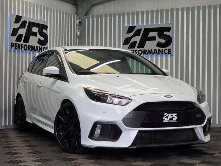 FORD FOCUS RS