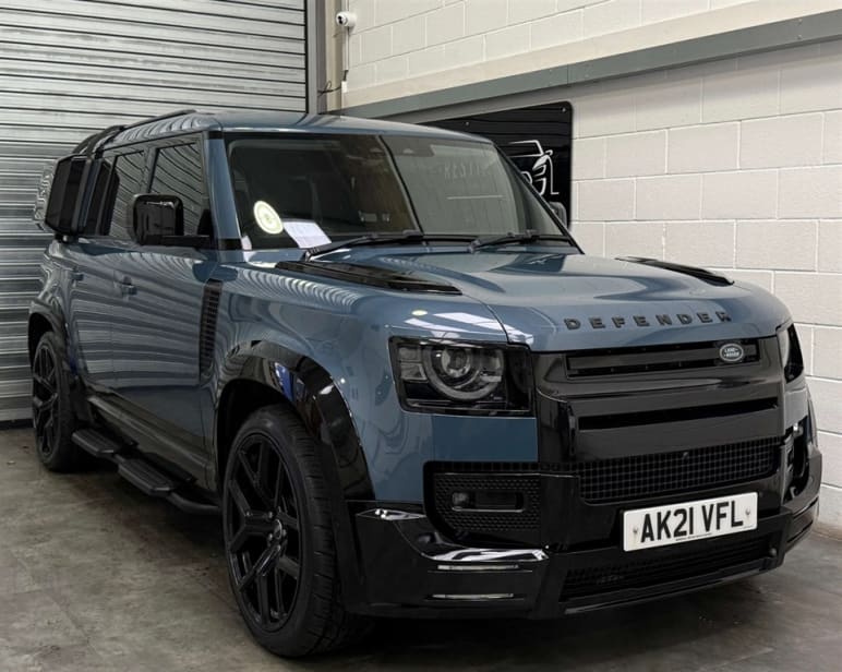 LAND ROVER DEFENDER