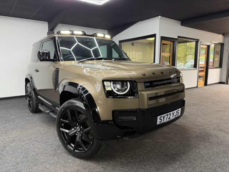 Land Rover Defender