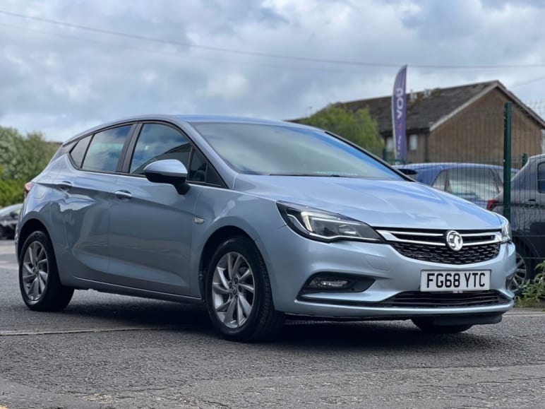 VAUXHALL ASTRA