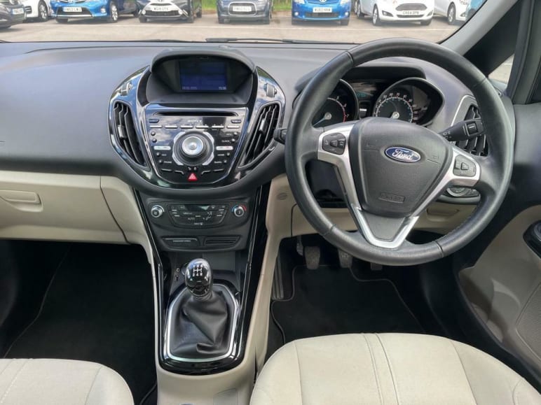 1.0T EcoBoost Titanium Navigator Euro 6