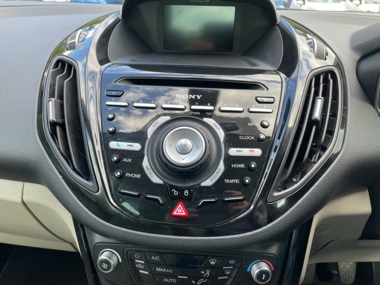 1.0T EcoBoost Titanium Navigator Euro 6