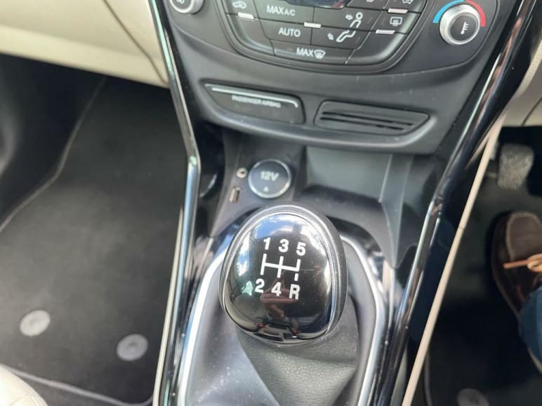 1.0T EcoBoost Titanium Navigator Euro 6