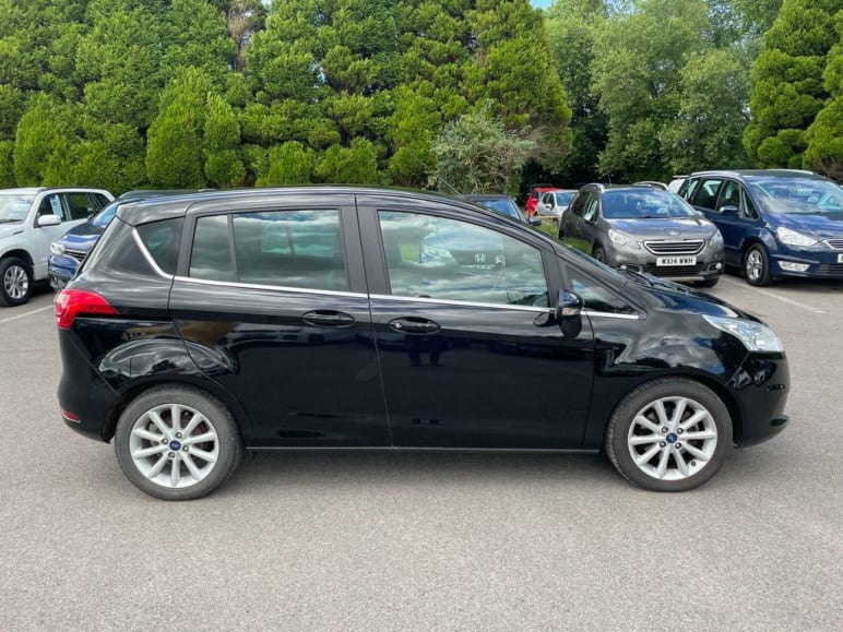 1.0T EcoBoost Titanium Navigator Euro 6