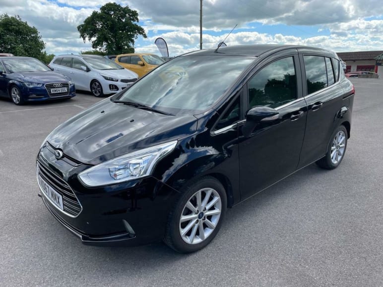 1.0T EcoBoost Titanium Navigator Euro 6