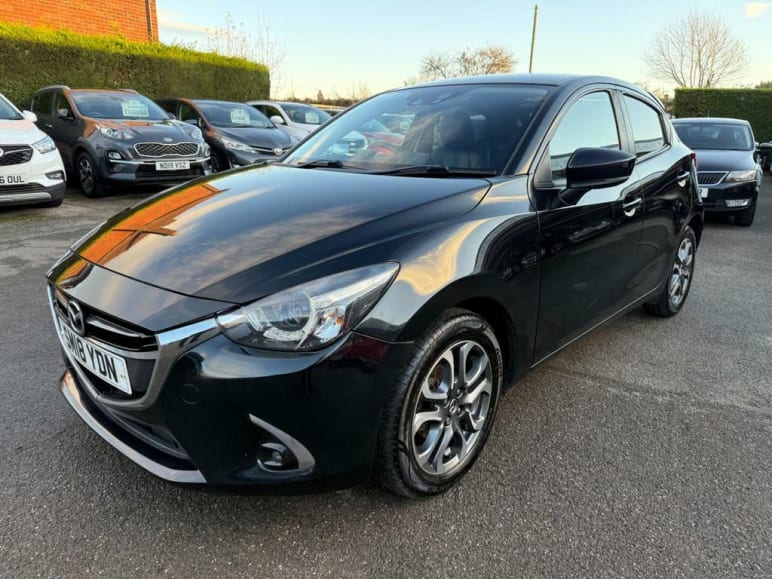 MAZDA 2