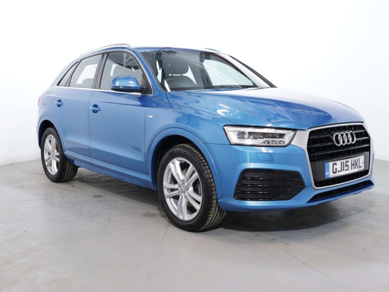 AUDI Q3