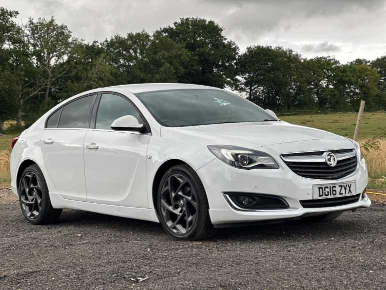 VAUXHALL INSIGNIA