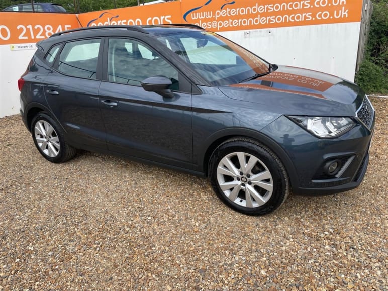 SEAT ARONA