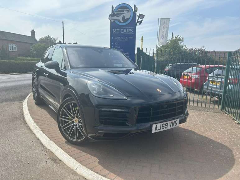 PORSCHE CAYENNE