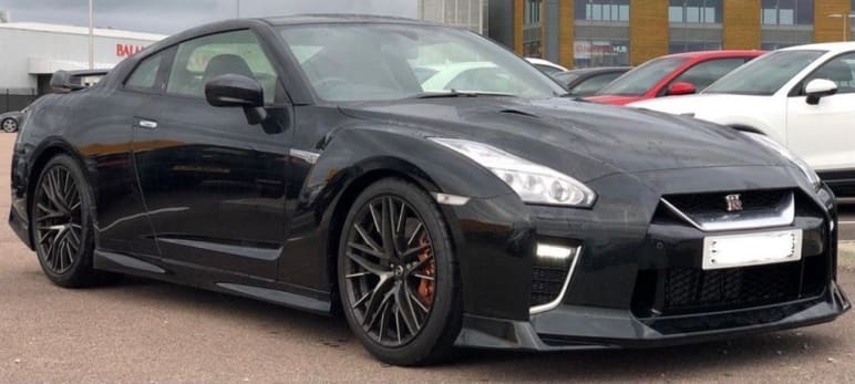 Nissan GT-R
