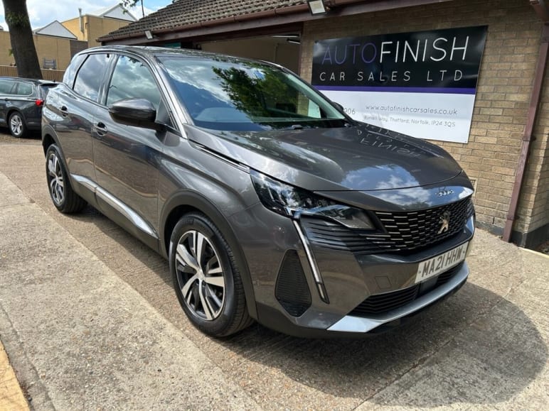 PEUGEOT 3008