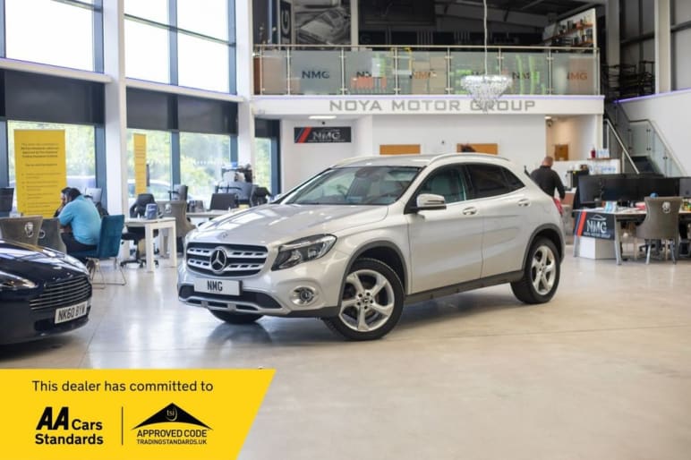 MERCEDES-BENZ GLA