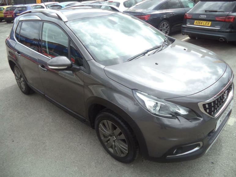 PEUGEOT 2008