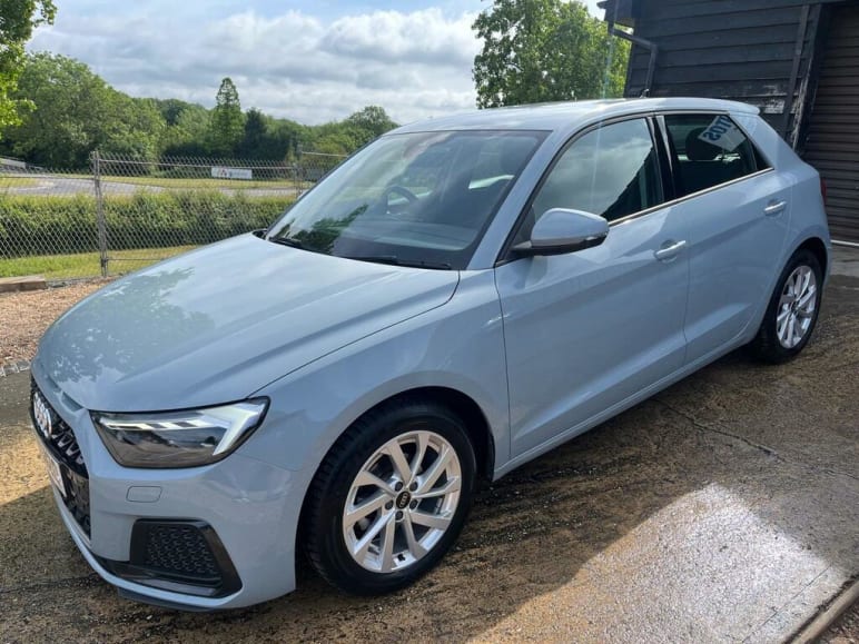AUDI A1