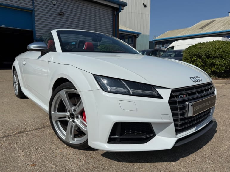 AUDI TT