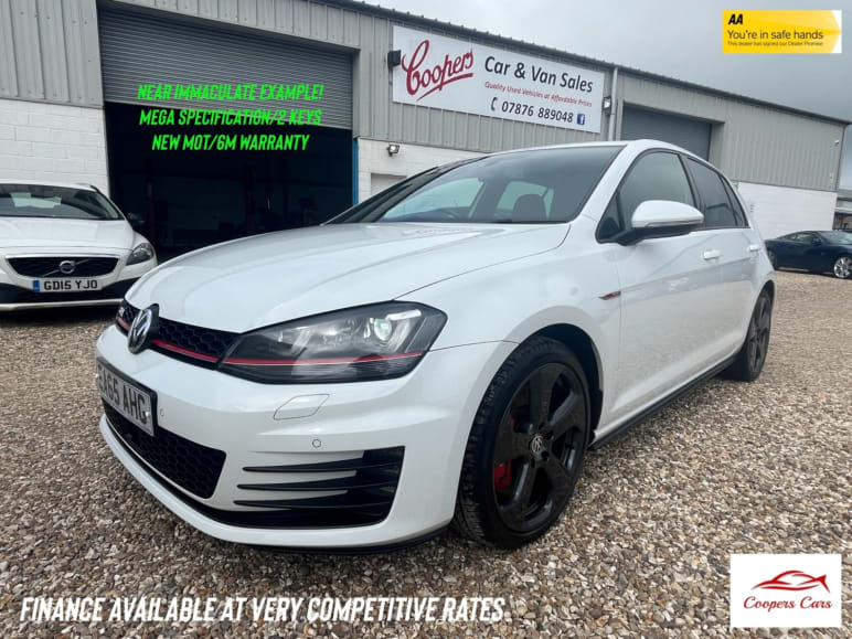 VOLKSWAGEN GOLF