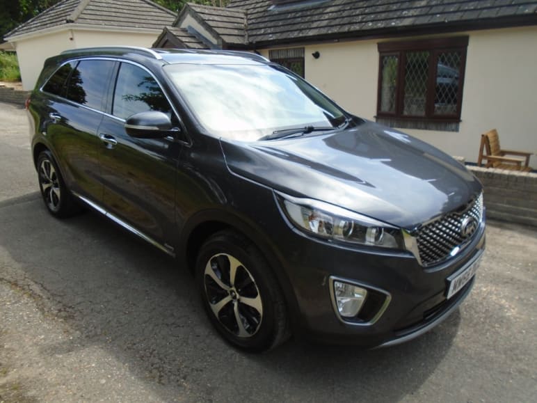 KIA SORENTO