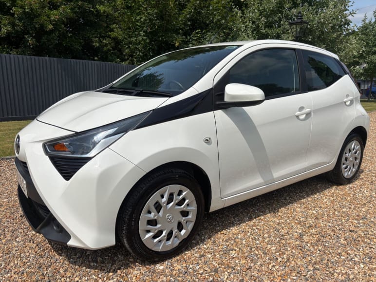 TOYOTA AYGO