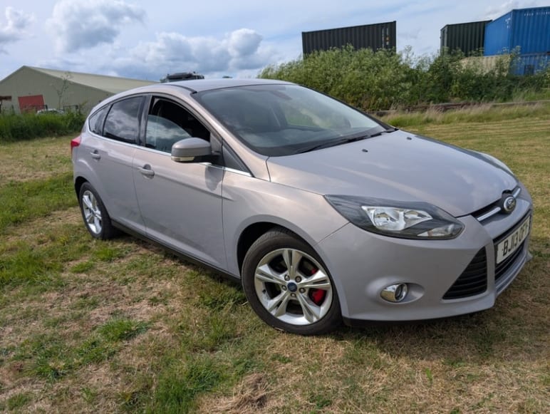 FORD FOCUS