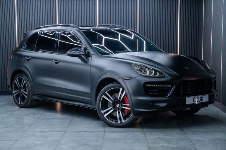 PORSCHE CAYENNE