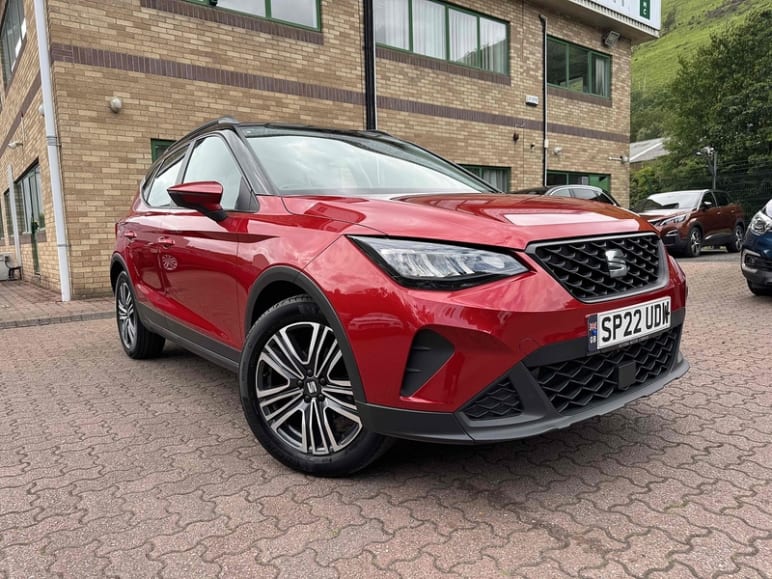 SEAT ARONA