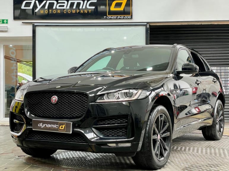 JAGUAR F-PACE