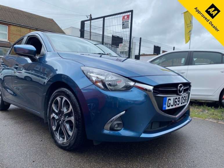 MAZDA 2