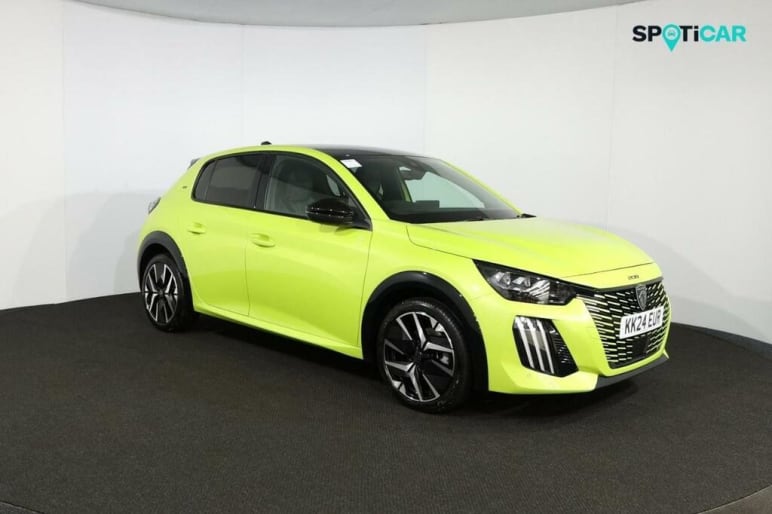 PEUGEOT 208