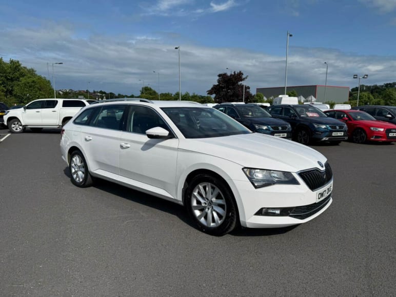 SKODA SUPERB
