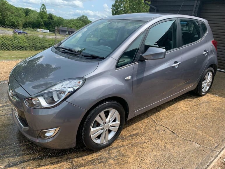 HYUNDAI IX20
