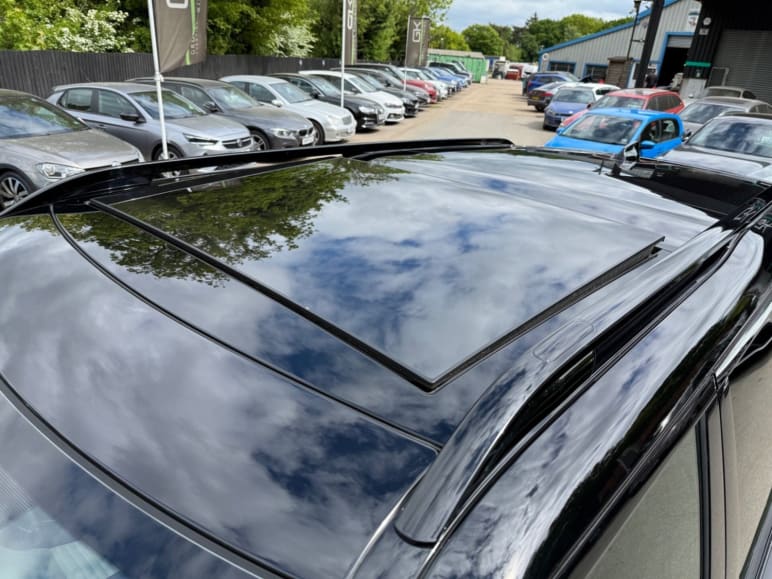 METROPOLITAN EDITION - TOW PACK - ONE OWNER - CARPATHIAN GREY