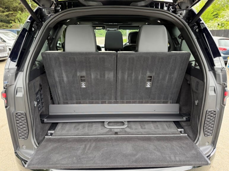 METROPOLITAN EDITION - TOW PACK - ONE OWNER - CARPATHIAN GREY