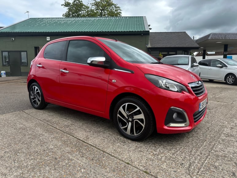 PEUGEOT 108